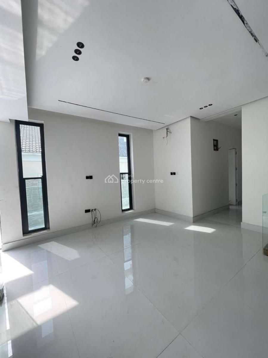 Luxury 5 Bedroom, Lekki Phase 1, Lekki, Lagos, Semi-detached Duplex for Sale