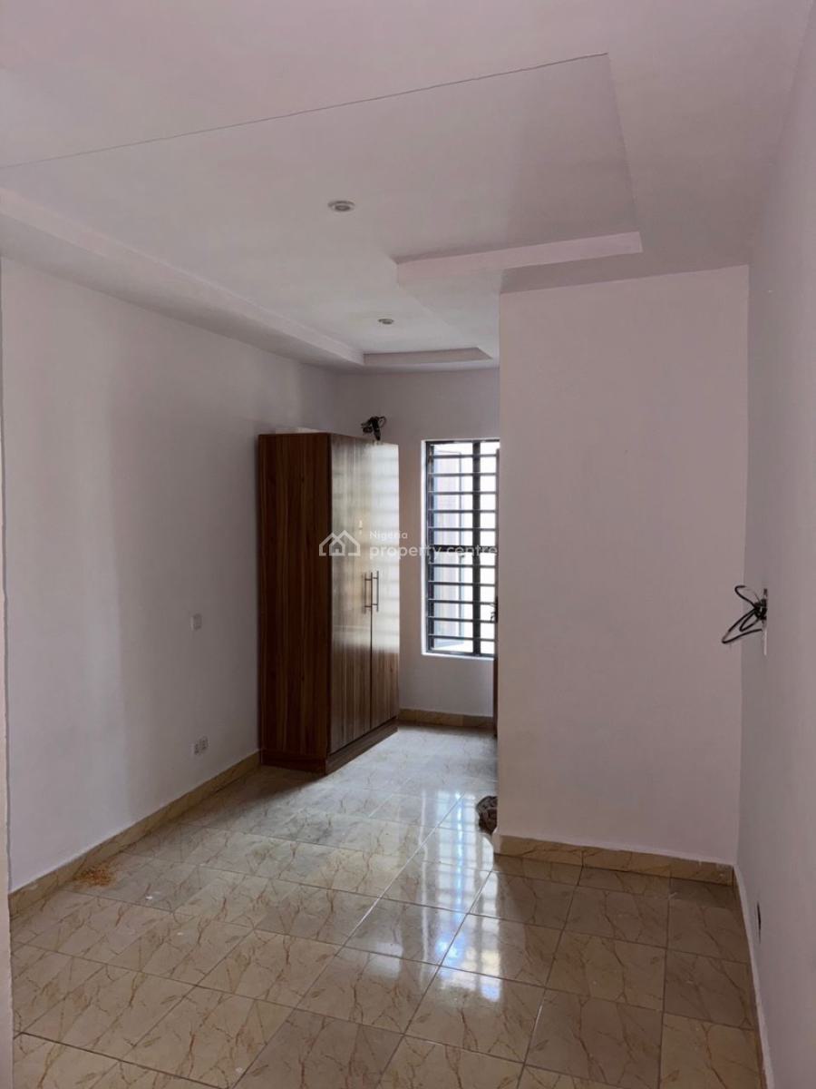 3 Bedrooms, Ikota, Lekki, Lagos, Terraced Duplex for Sale