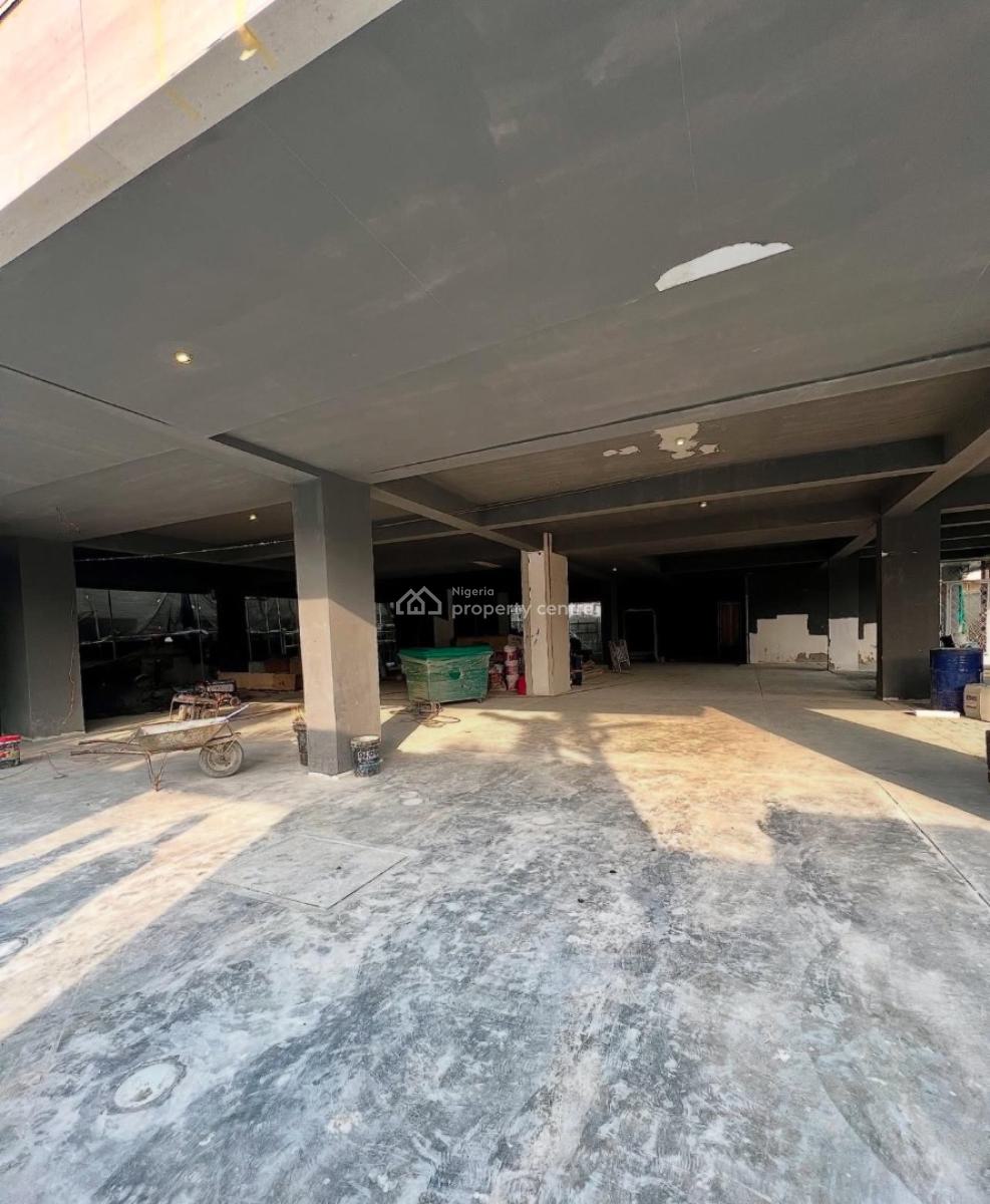 Fully Serviced 2 Bedroom+ Bq Apartments, Lekki Phase 1, Lekki, Lagos, Block of Flats for Sale