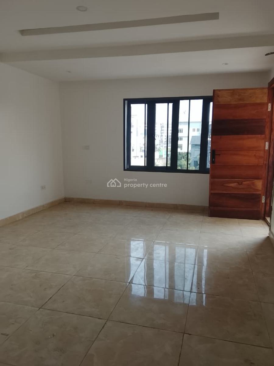 Exclusive 4 Bedroom  Terrace Duplex with Pool, Gym and a Study Room, Lekki Phase 1, Lekki, Lagos, Terraced Duplex for Rent