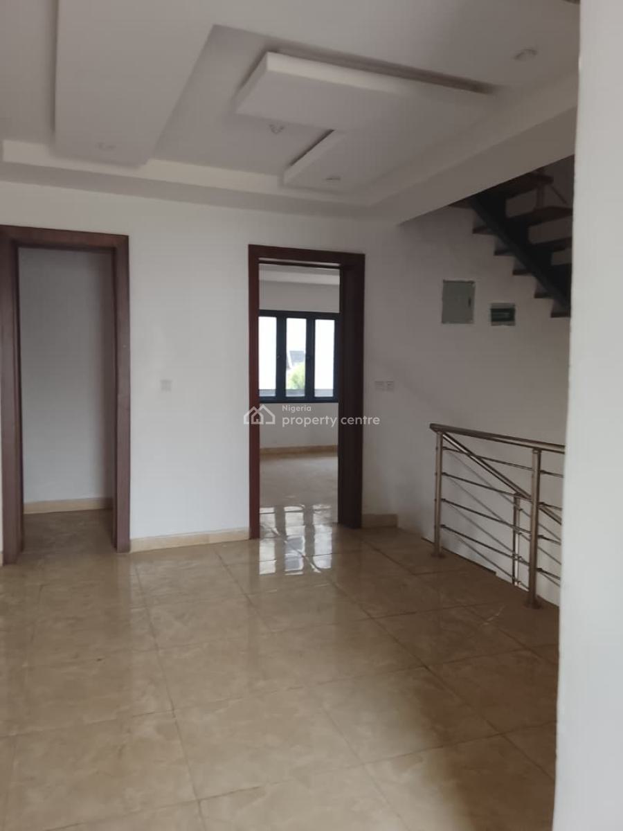 Exclusive 4 Bedroom  Terrace Duplex with Pool, Gym and a Study Room, Lekki Phase 1, Lekki, Lagos, Terraced Duplex for Rent