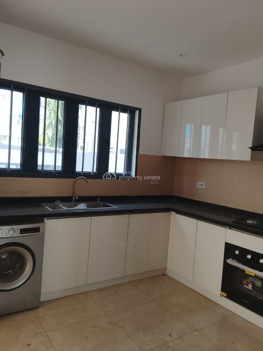 Exclusive 4 Bedroom  Terrace Duplex with Pool, Gym and a Study Room, Lekki Phase 1, Lekki, Lagos, Terraced Duplex for Rent