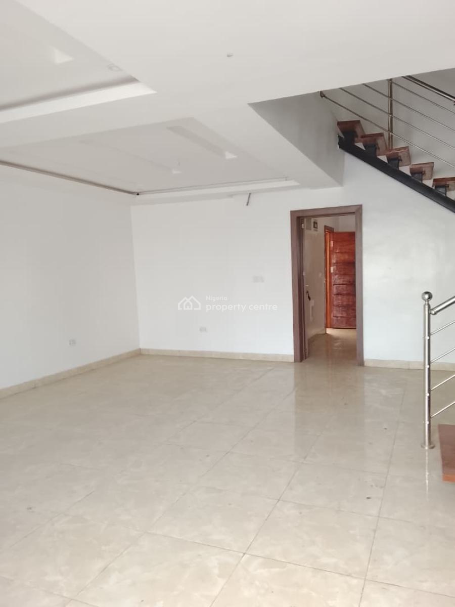 Exclusive 4 Bedroom  Terrace Duplex with Pool, Gym and a Study Room, Lekki Phase 1, Lekki, Lagos, Terraced Duplex for Rent