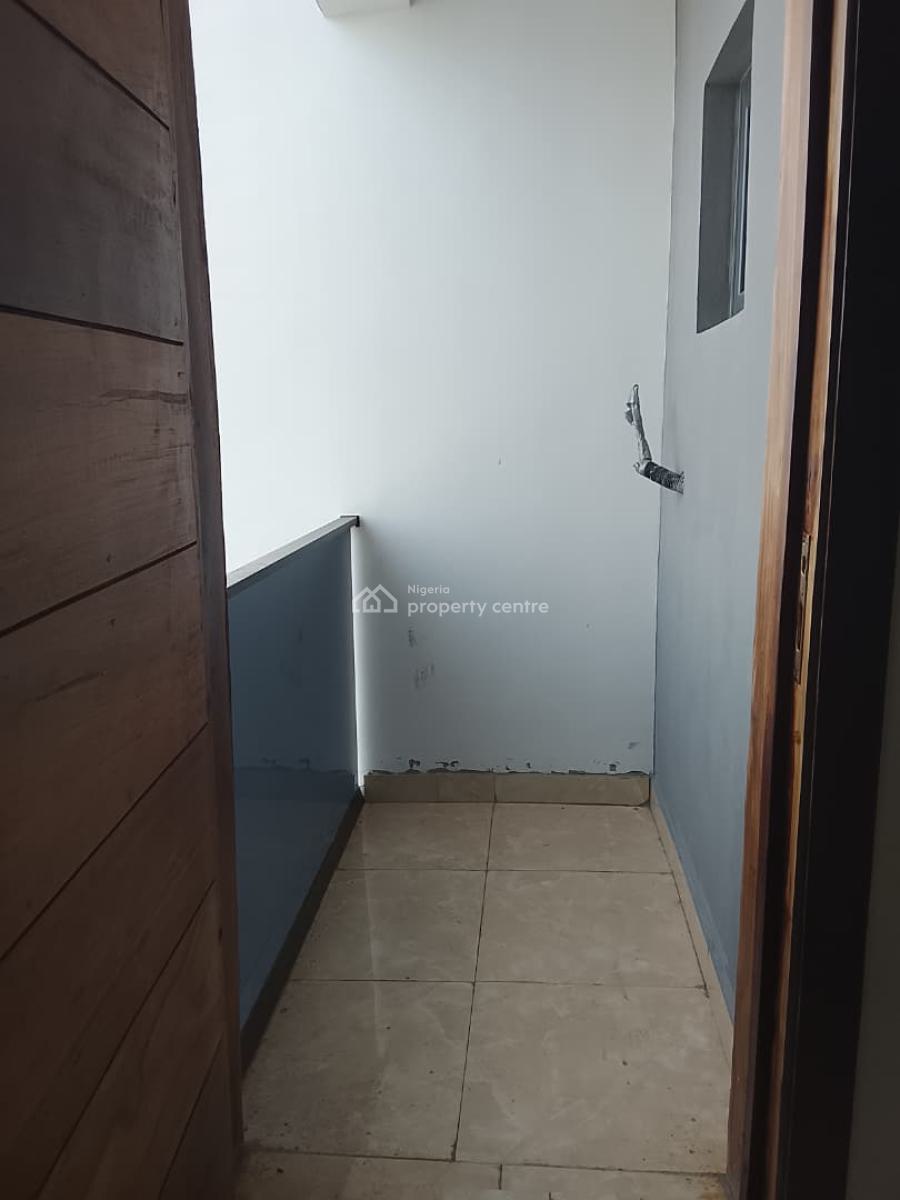 Exclusive 4 Bedroom  Terrace Duplex with Pool, Gym and a Study Room, Lekki Phase 1, Lekki, Lagos, Terraced Duplex for Rent