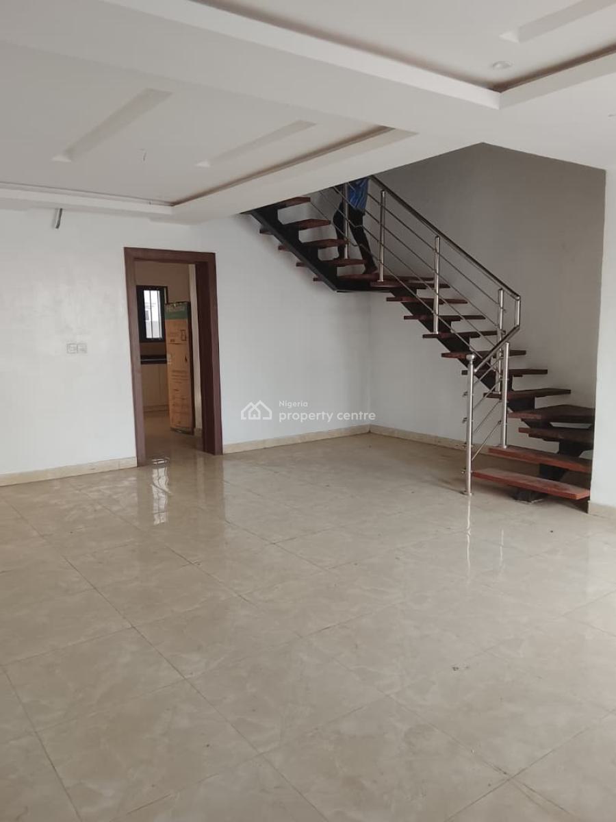 Exclusive 4 Bedroom  Terrace Duplex with Pool, Gym and a Study Room, Lekki Phase 1, Lekki, Lagos, Terraced Duplex for Rent
