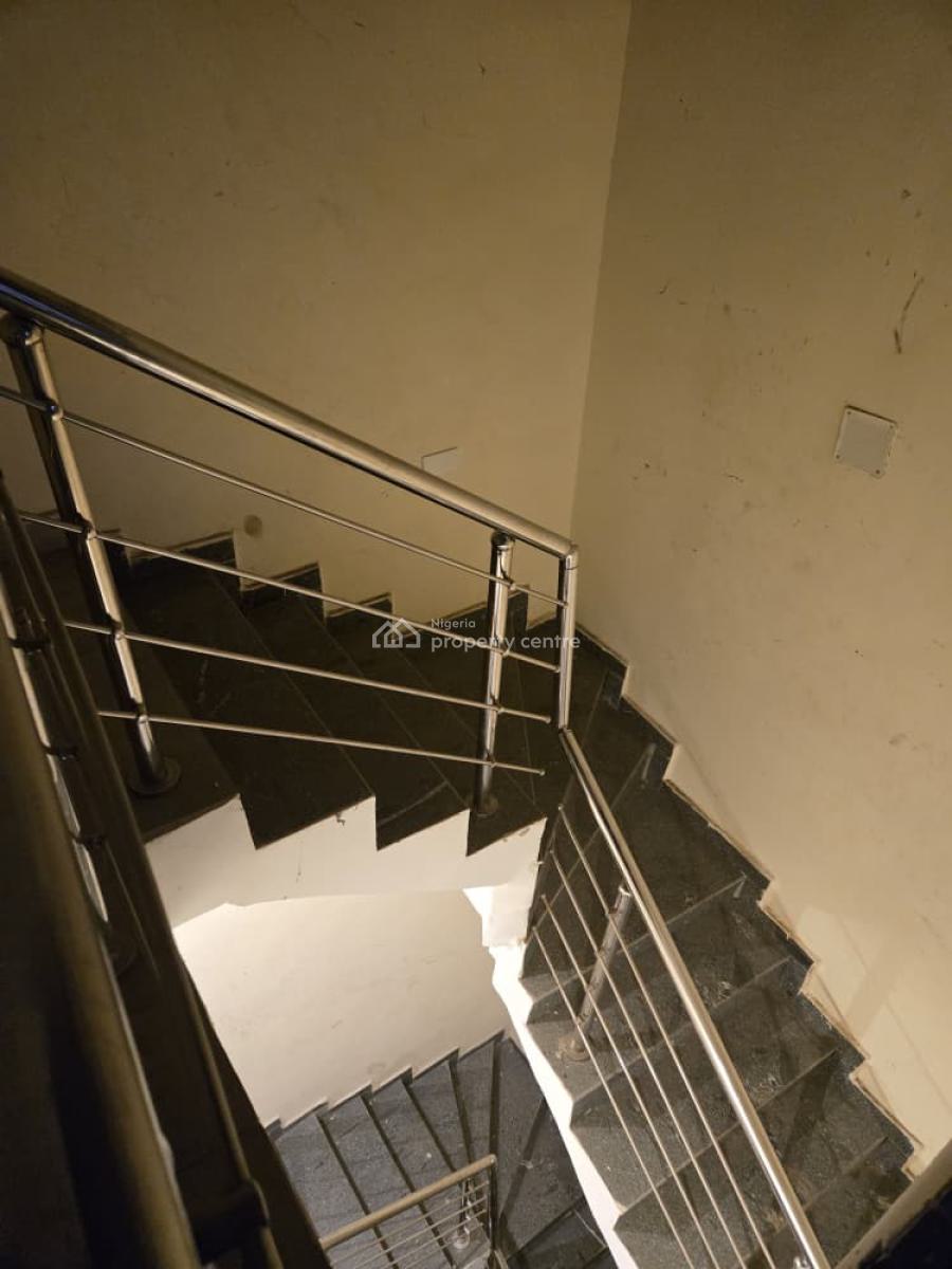 6 Bedroom Terrace Duplex with 3 Rooms Basement Bq, Close to Coza, Guzape District, Abuja, Terraced Duplex for Sale