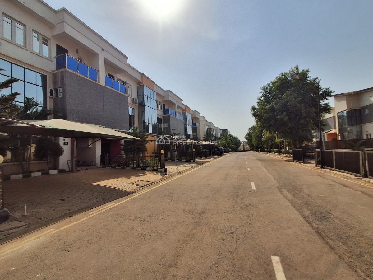 4-bedroom Terrace Triplex, Apo Dutse, Apo, Abuja, Terraced Duplex for Sale