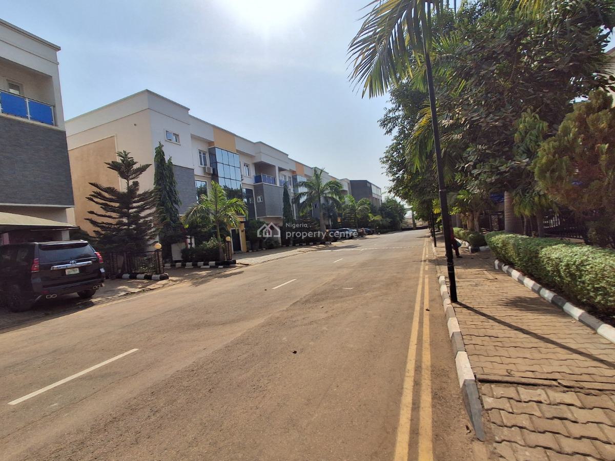 4-bedroom Terrace Triplex, Apo Dutse, Apo, Abuja, Terraced Duplex for Sale