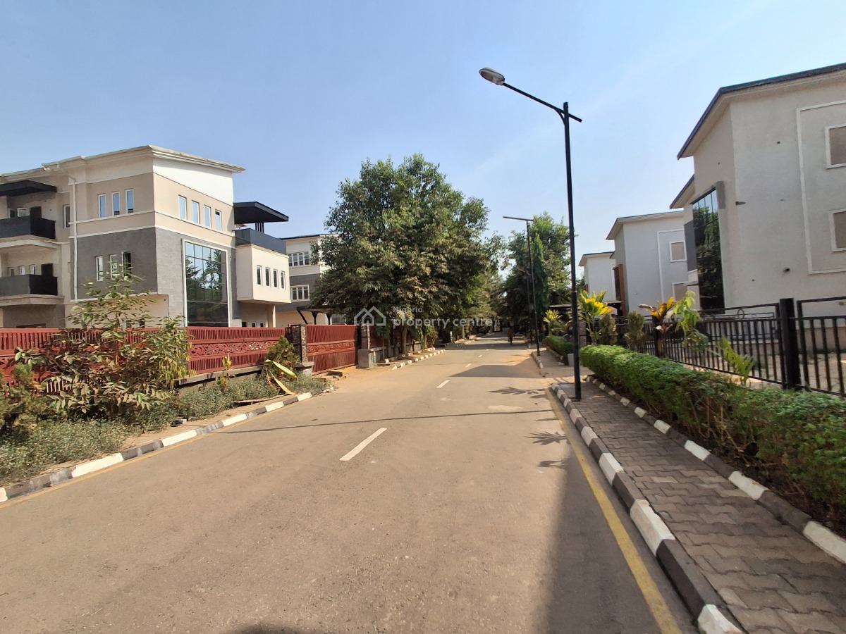 5-bedrooms Detached Duplex, Apo Dutse, Apo, Abuja, Detached Duplex for Sale