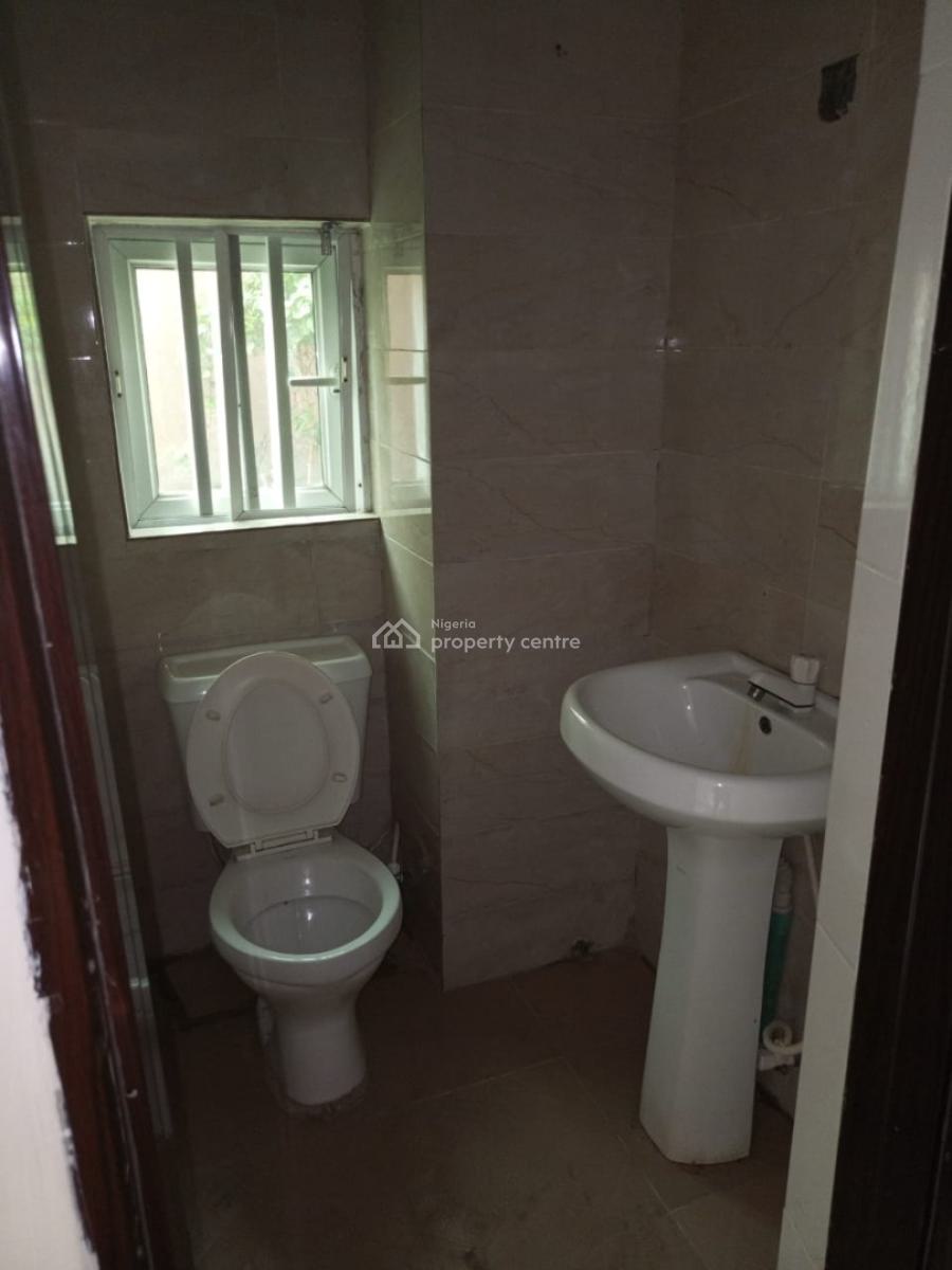 Brand New 2 Bedroom in a Luxury Building, Ologolo, Lekki, Lagos, Flat / Apartment for Rent