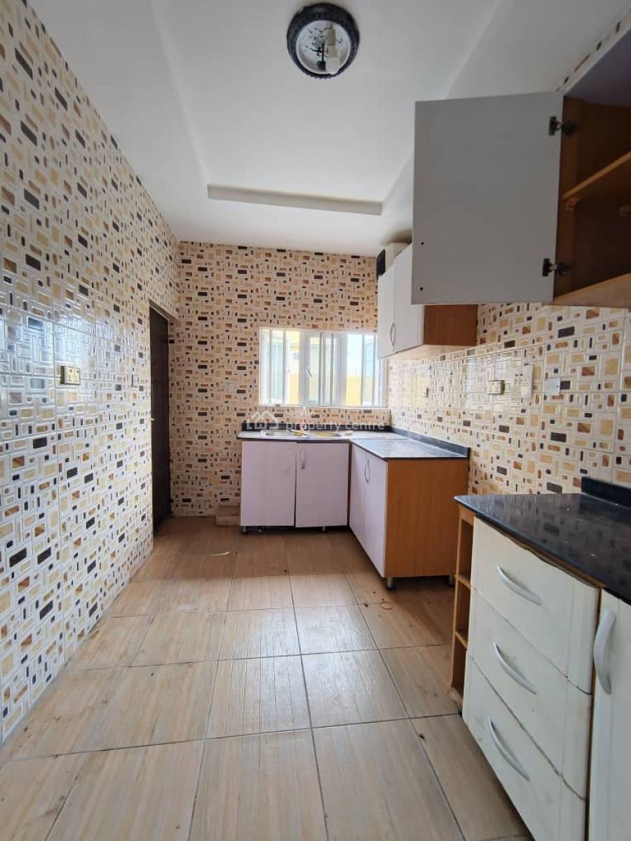 Lovely and Spacious 3bedroom Apartment ( No Bq) Its Upstairs, an Estate,new Road Igbo Efon, Igbo Efon, Lekki, Lagos, Flat / Apartment for Rent