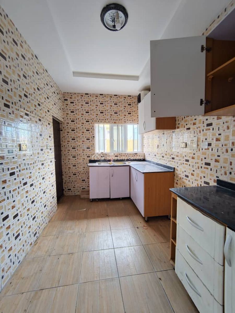 Lovely and Spacious 3bedroom Apartment ( No Bq) Its Upstairs, an Estate,new Road Igbo Efon, Igbo Efon, Lekki, Lagos, Flat / Apartment for Rent