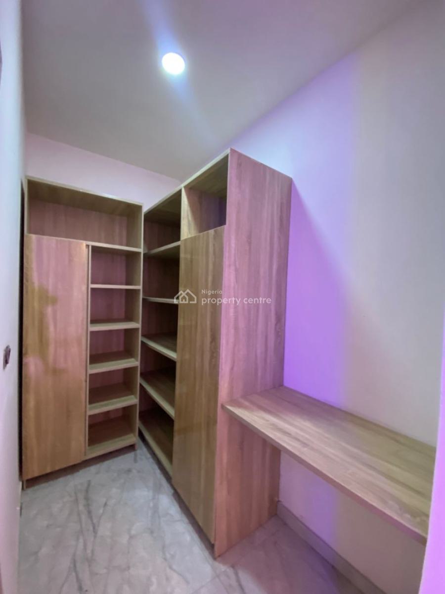 Neatly Built 4 Bedroom Terrace Duplex with Bq, Osapa, Lekki, Lagos, Terraced Duplex for Sale