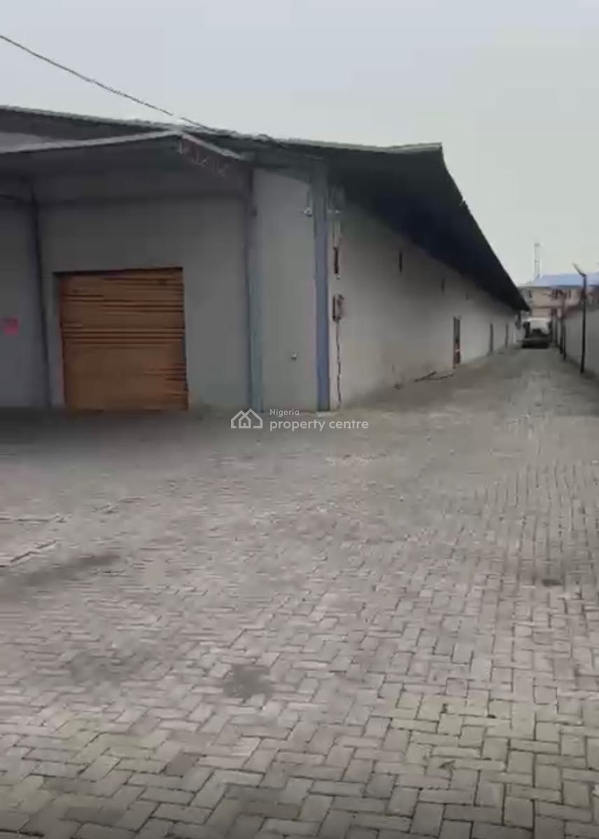 a Well Structured Self Compound 2500sqm Warehouse, Oshodi-apapa Express Way, Isolo, Lagos, Warehouse for Rent