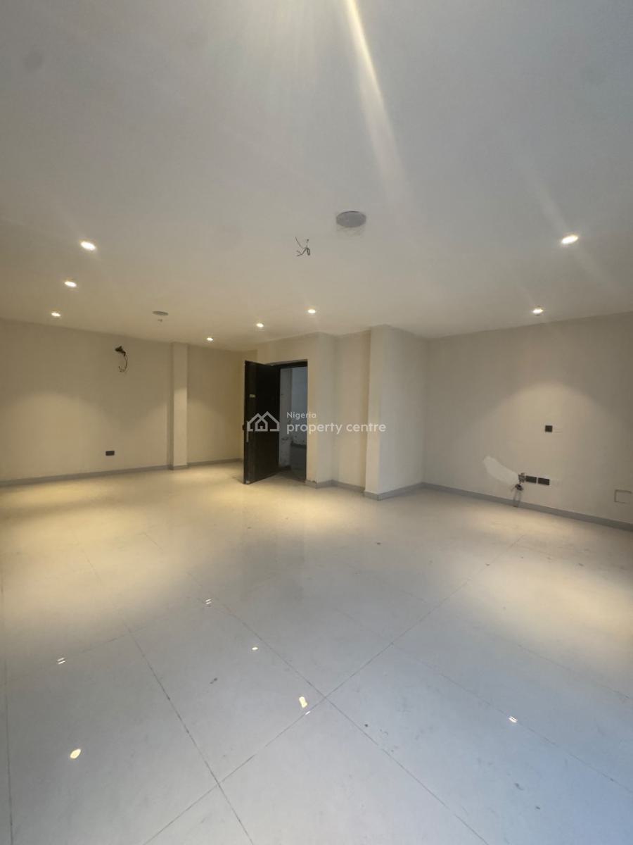 Beautifully Built 2 Bedrooms Apartment with a Gym, Elevator and Pool, Lekki Phase 1, Lekki, Lagos, Flat / Apartment for Sale