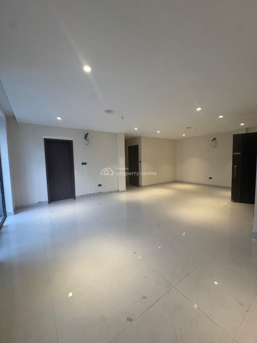 Beautifully Built 2 Bedrooms Apartment with a Gym, Elevator and Pool, Lekki Phase 1, Lekki, Lagos, Flat / Apartment for Sale