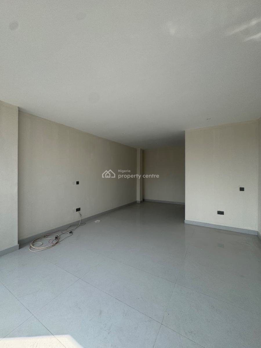 Beautifully Built 2 Bedrooms Apartment with a Gym, Elevator and Pool, Lekki Phase 1, Lekki, Lagos, Flat / Apartment for Sale