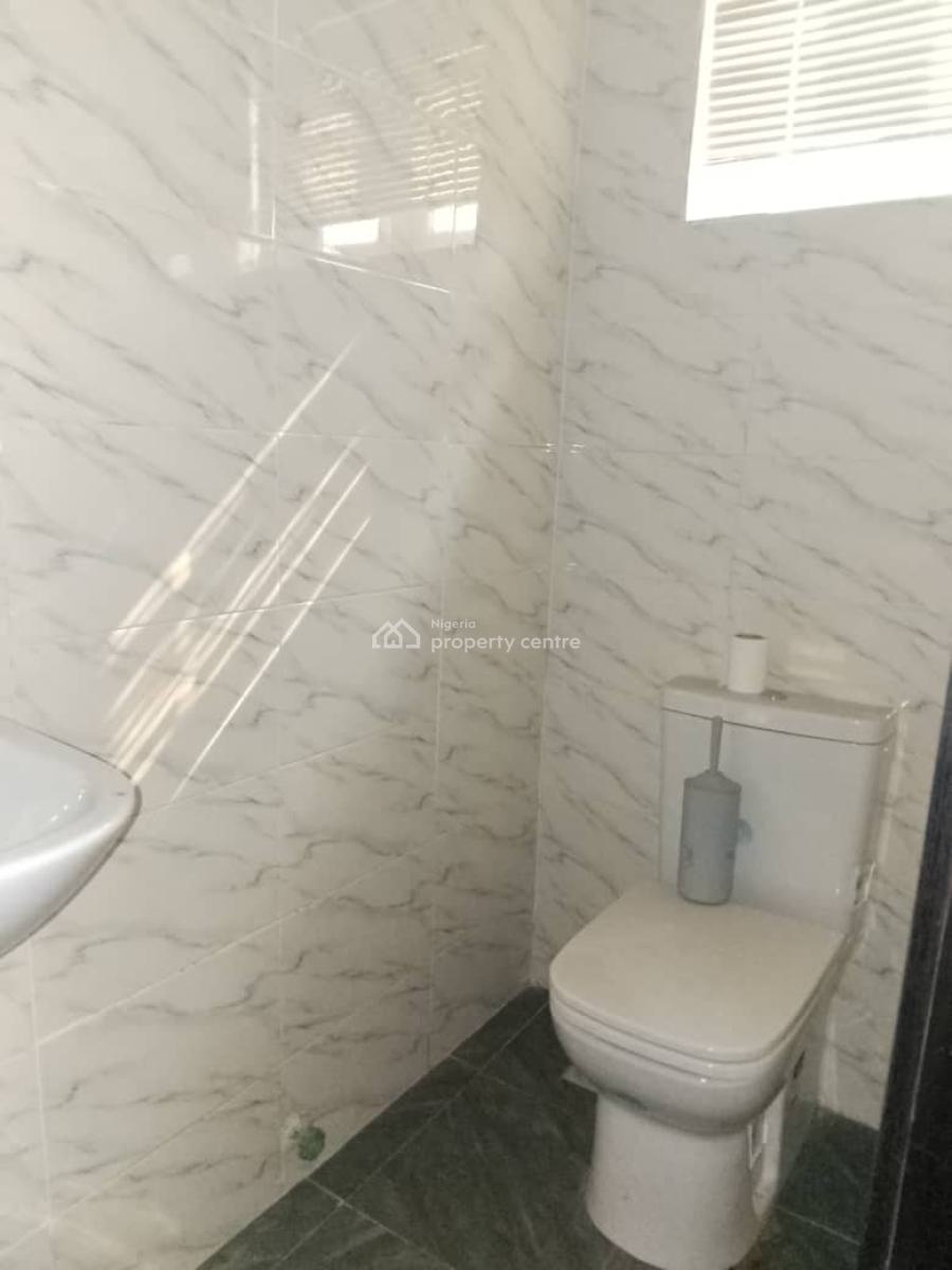 3 Bedroom Flat, Gateway Zone, Gra Phase 1, Magodo, Lagos, Flat / Apartment for Rent