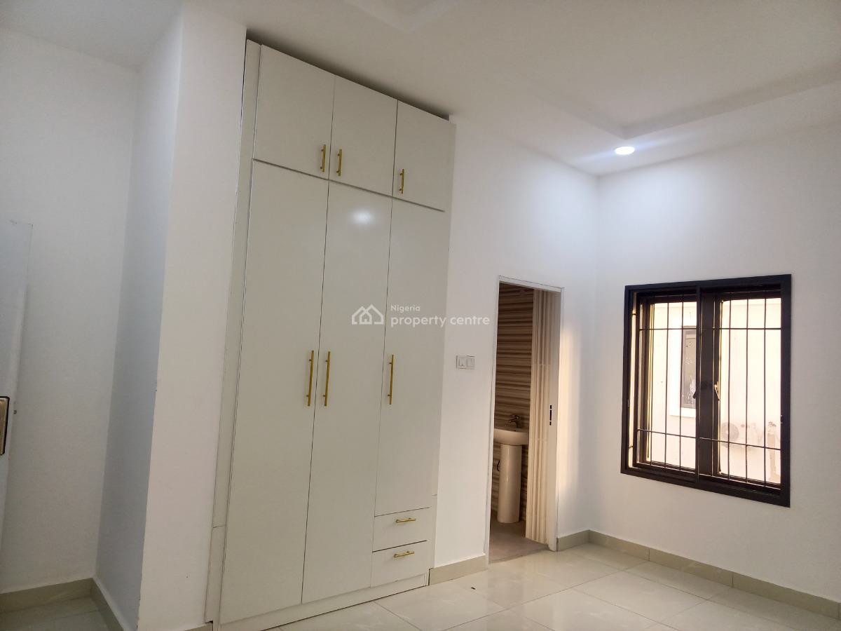 Luxury 4 Bedroom with Bq  Teracs, Guzape, Guzape District, Abuja, Flat / Apartment for Rent