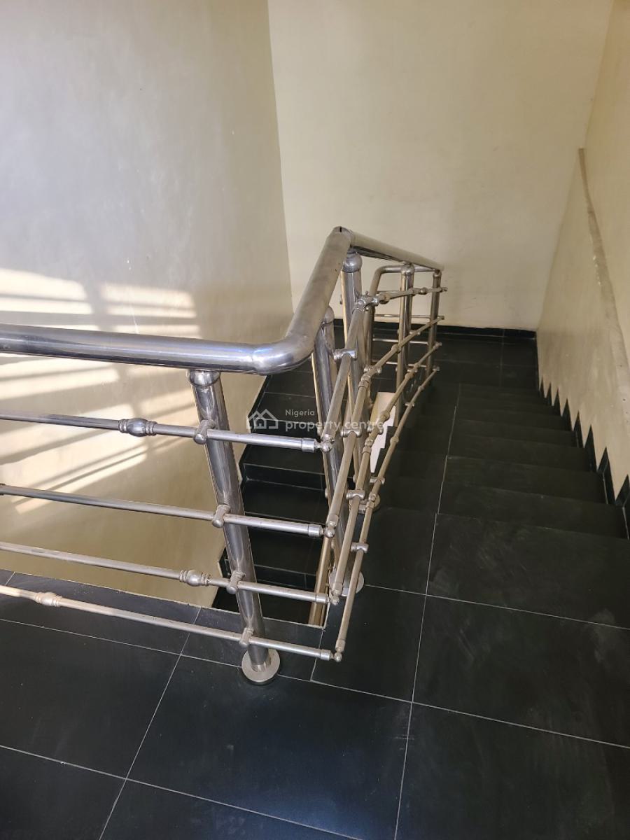 Beautiful Spacious Bedroom Flat Upstairs, Lekki Scheme 2 Estate Abraham Adesanya Ajah Lekki Lagos, Ajiwe, Ajah, Lagos, Flat / Apartment for Rent