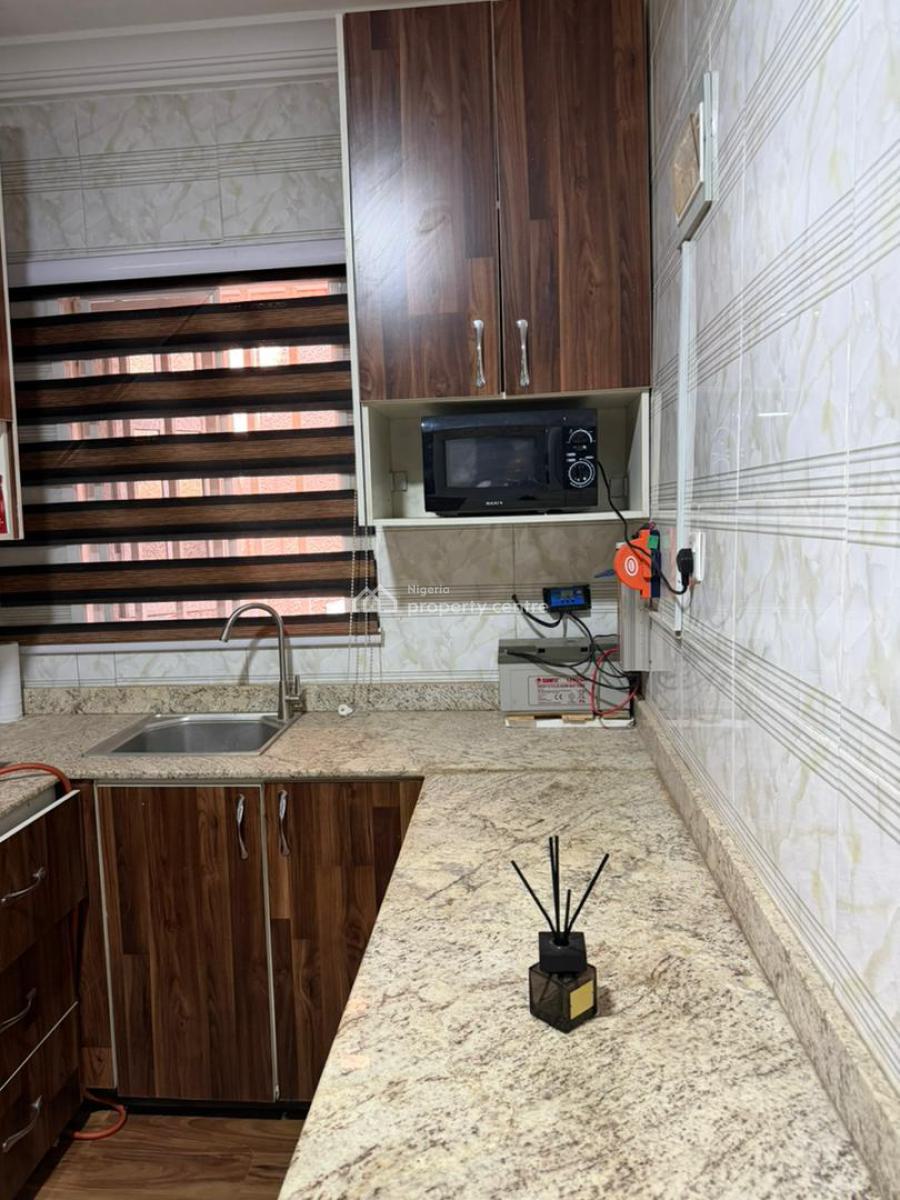 1 Bedroom Apartmemt, Adzope Crescent, Wuse 2, Abuja, Mini Flat (room and Parlour) Short Let