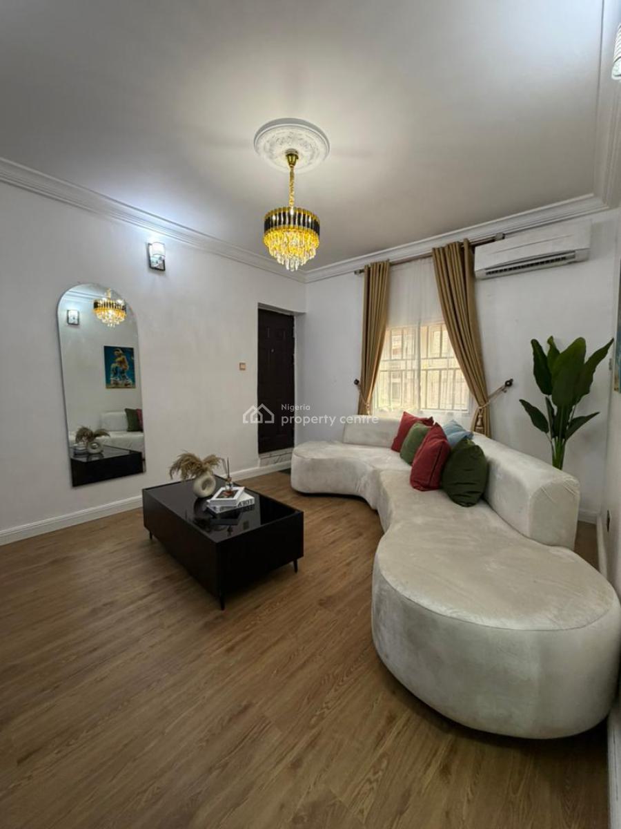 1 Bedroom Apartmemt, Adzope Crescent, Wuse 2, Abuja, Mini Flat (room and Parlour) Short Let
