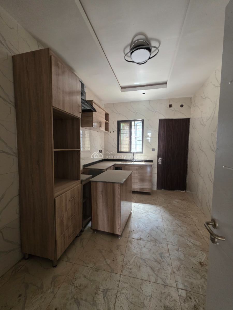 Affordable 4 Bedroom Terrace Duplex with Bq, Guzape District, Abuja, Terraced Duplex for Sale