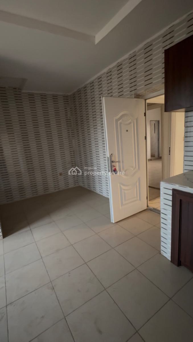 Massive 3 Bedroom Block of Flat, By Airport Junction, Jabi, Abuja, Flat / Apartment for Rent