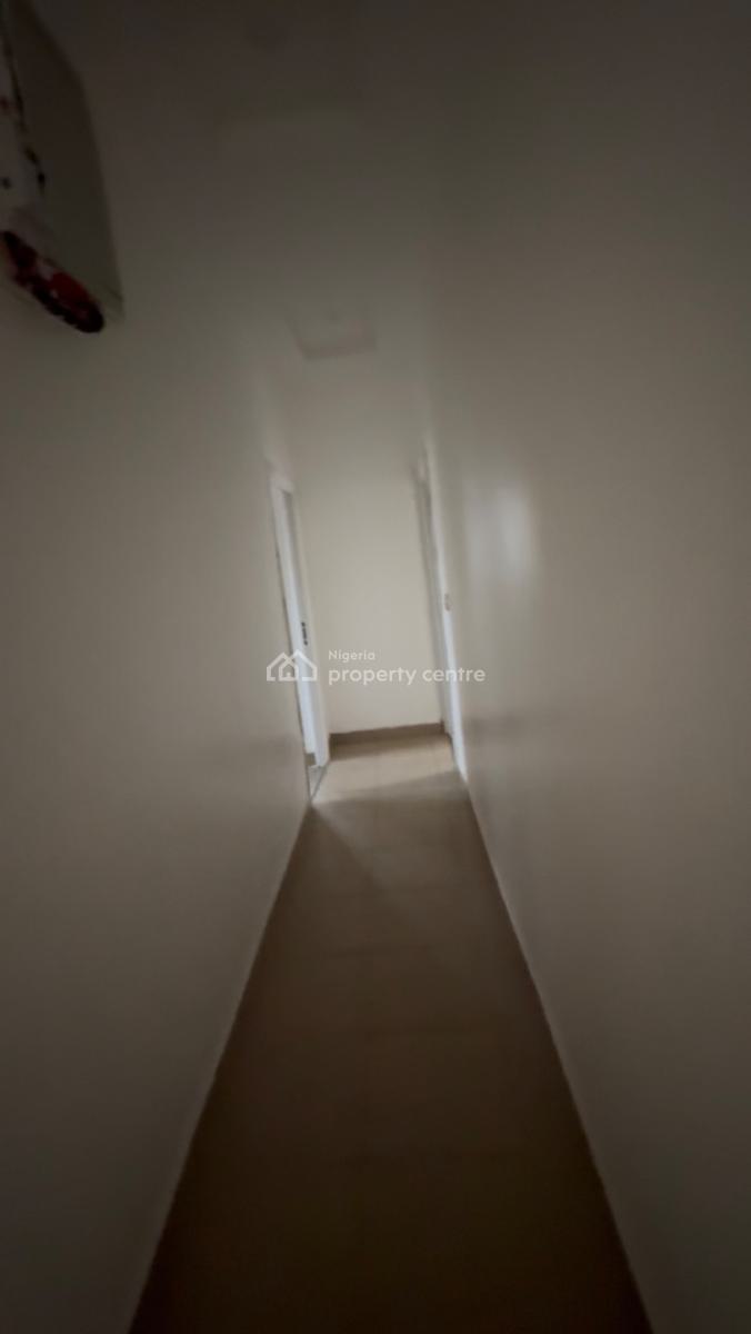 Massive 3 Bedroom Block of Flat, By Airport Junction, Jabi, Abuja, Flat / Apartment for Rent