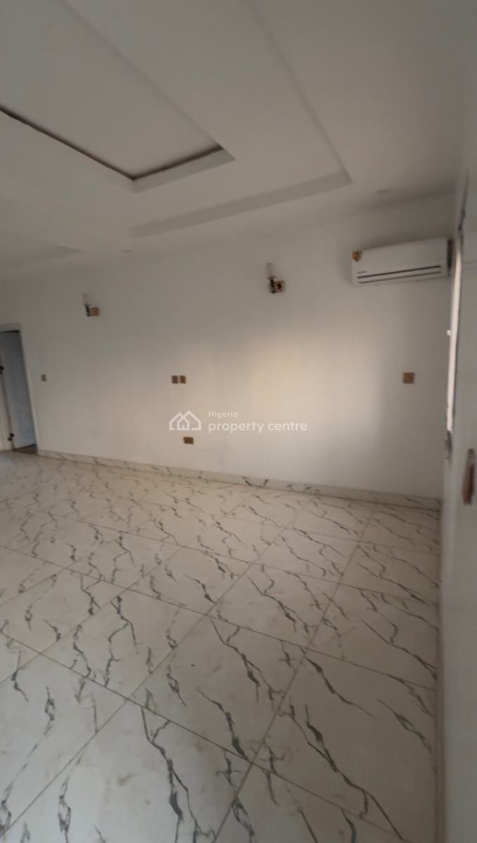 Massive 3 Bedroom Block of Flat, By Airport Junction, Jabi, Abuja, Flat / Apartment for Rent