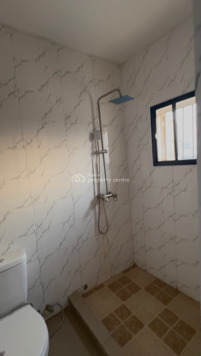 Massive 3 Bedroom Block of Flat, By Airport Junction, Jabi, Abuja, Flat / Apartment for Rent