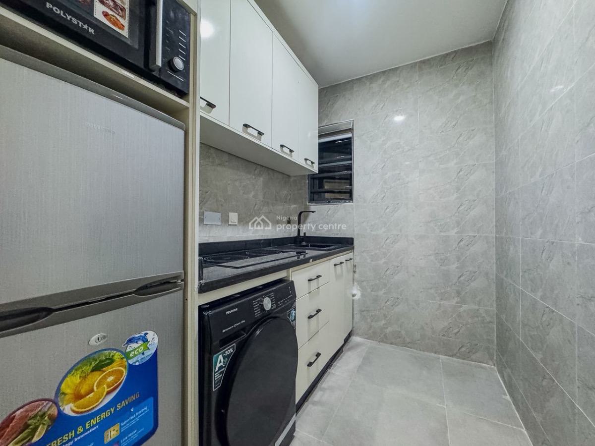 Cozy Two Bedroom City View Apartment with 2 Balconies, Ps5, Swimming P, Lekki Phase 1, Lekki, Lagos, House Short Let