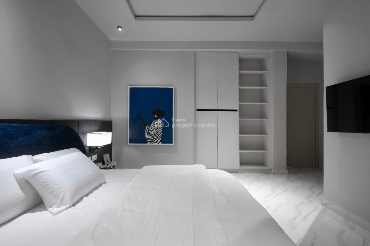 Luxury 2 Bedroom Apartment with Ps5, Private Cinema & 2 Balconies, Lekki Phase 1, Lekki, Lagos, Flat / Apartment Short Let