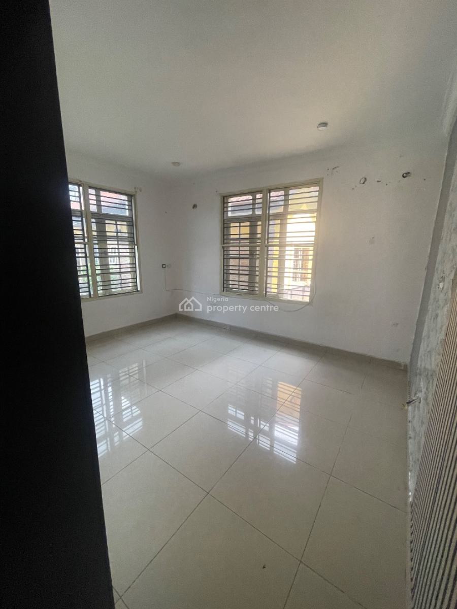 3-bedroom Flat with Bq, Lbs, Ajah, Lagos, Flat / Apartment for Rent