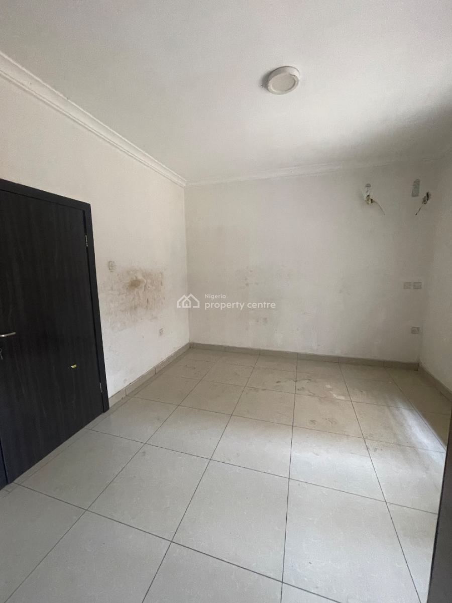 3-bedroom Flat with Bq, Lbs, Ajah, Lagos, Flat / Apartment for Rent