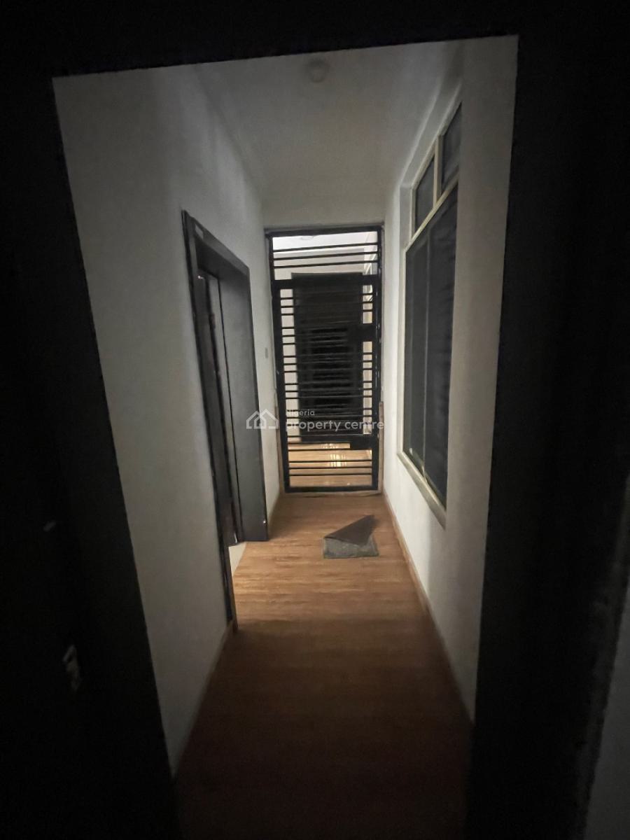 3-bedroom Flat with Bq, Lbs, Ajah, Lagos, Flat / Apartment for Rent