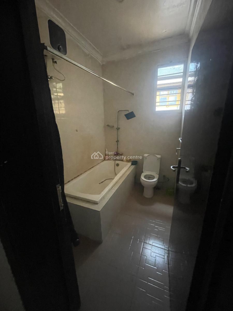 3-bedroom Flat with Bq, Lbs, Ajah, Lagos, Flat / Apartment for Rent