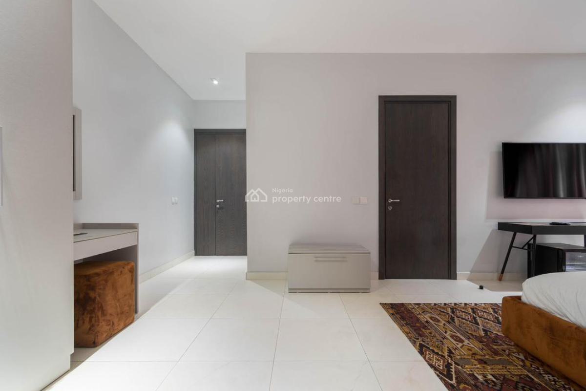 Luxury 2 Bedroom Apartment with Skyline/city View and on-demand Chef, Lekki Phase 1, Lekki, Lagos, Flat / Apartment Short Let