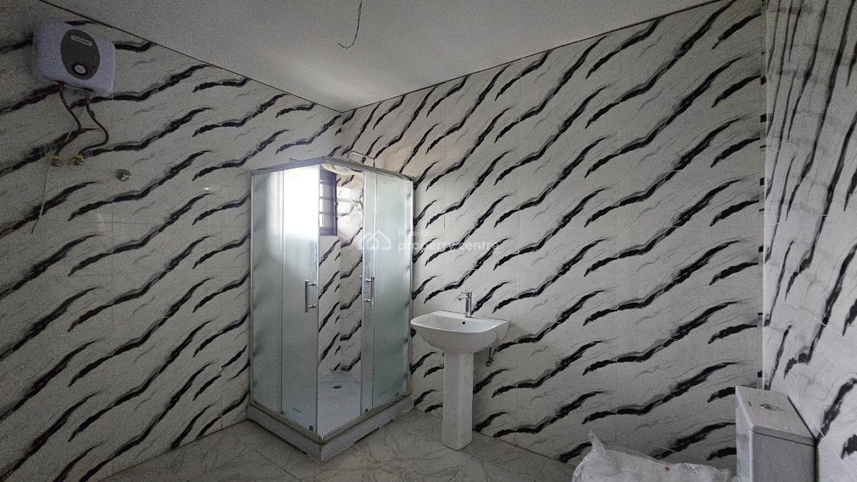 Fantastically Built 4-bedroom Semi-detached Duplex with Bq, Arowojobe, Mende, Maryland, Lagos, Semi-detached Duplex for Rent