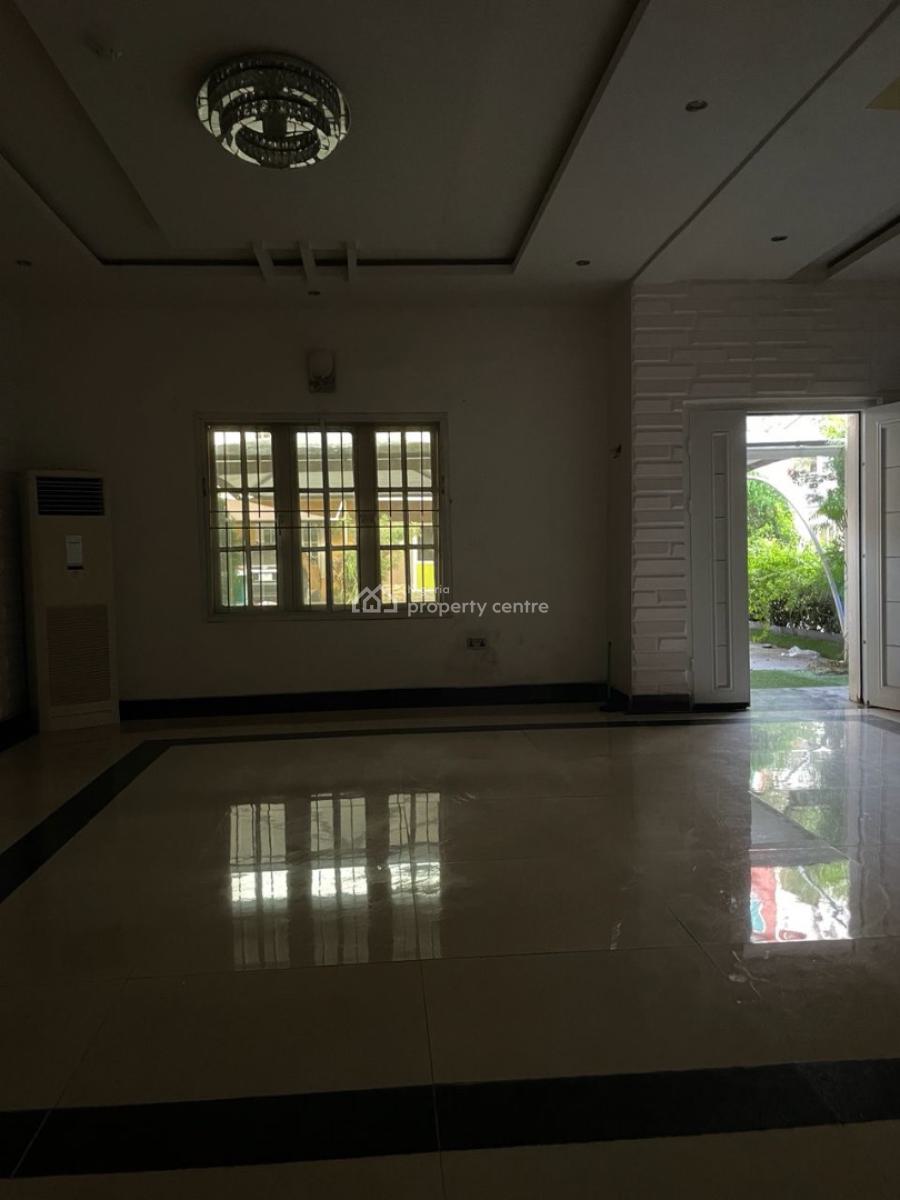 Well Maintained 4 Bedroom Terrace Duplex, Chevron Drive, Lekki Expressway, Lekki, Lagos, Terraced Duplex for Rent