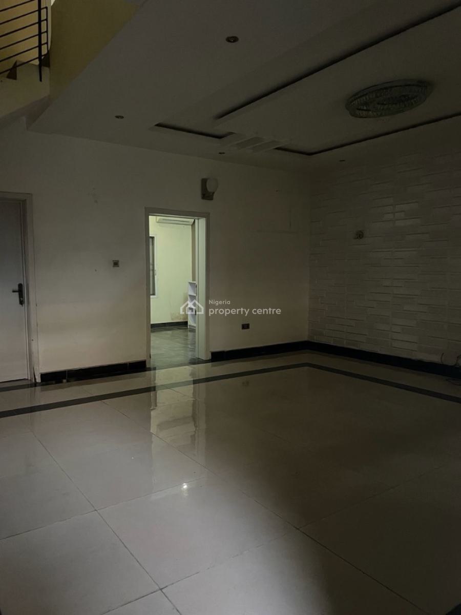 Well Maintained 4 Bedroom Terrace Duplex, Chevron Drive, Lekki Expressway, Lekki, Lagos, Terraced Duplex for Rent