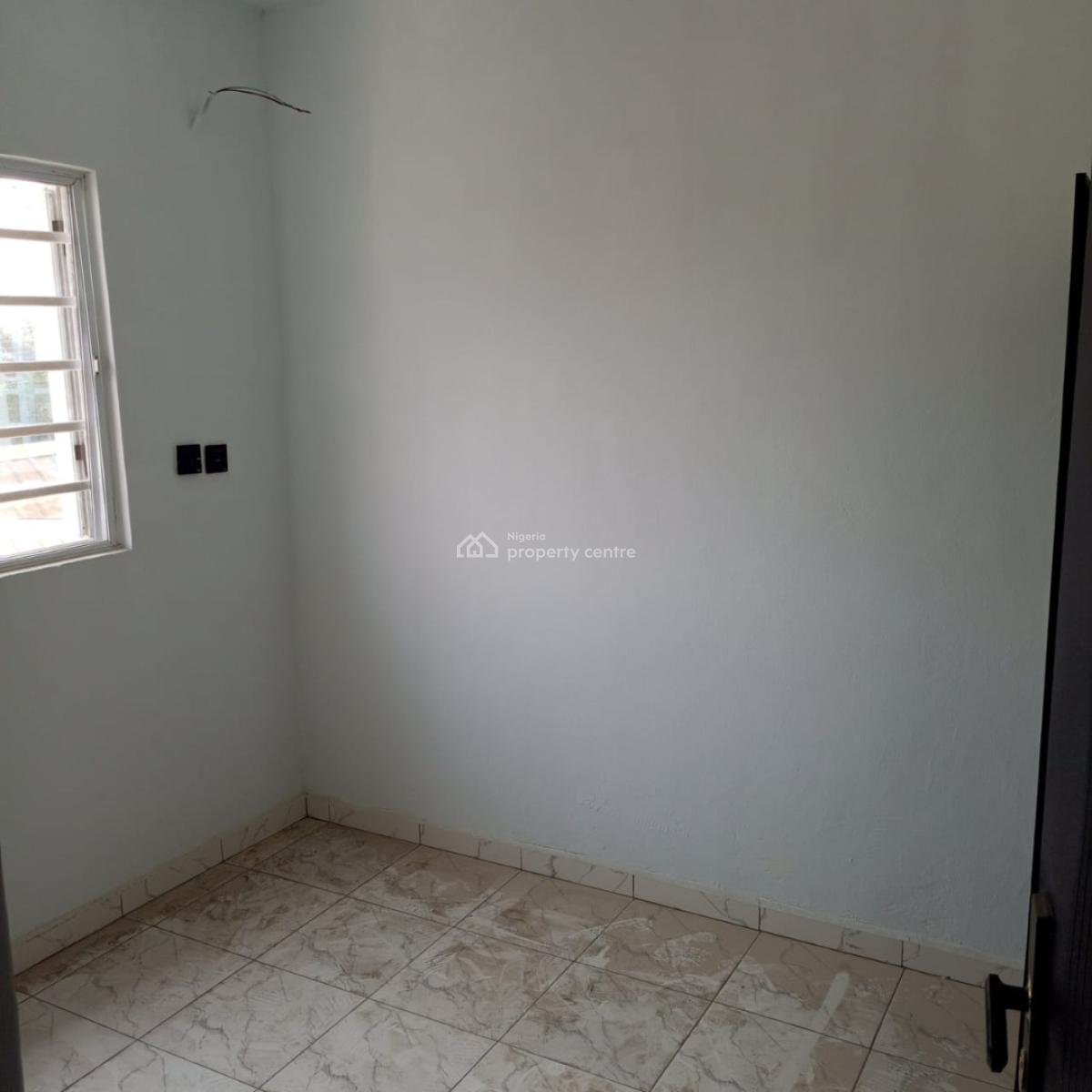 a Very Standard 2 Bedroom Apartment, United Estate, Sangotedo, Ajah, Lagos, Flat / Apartment for Rent