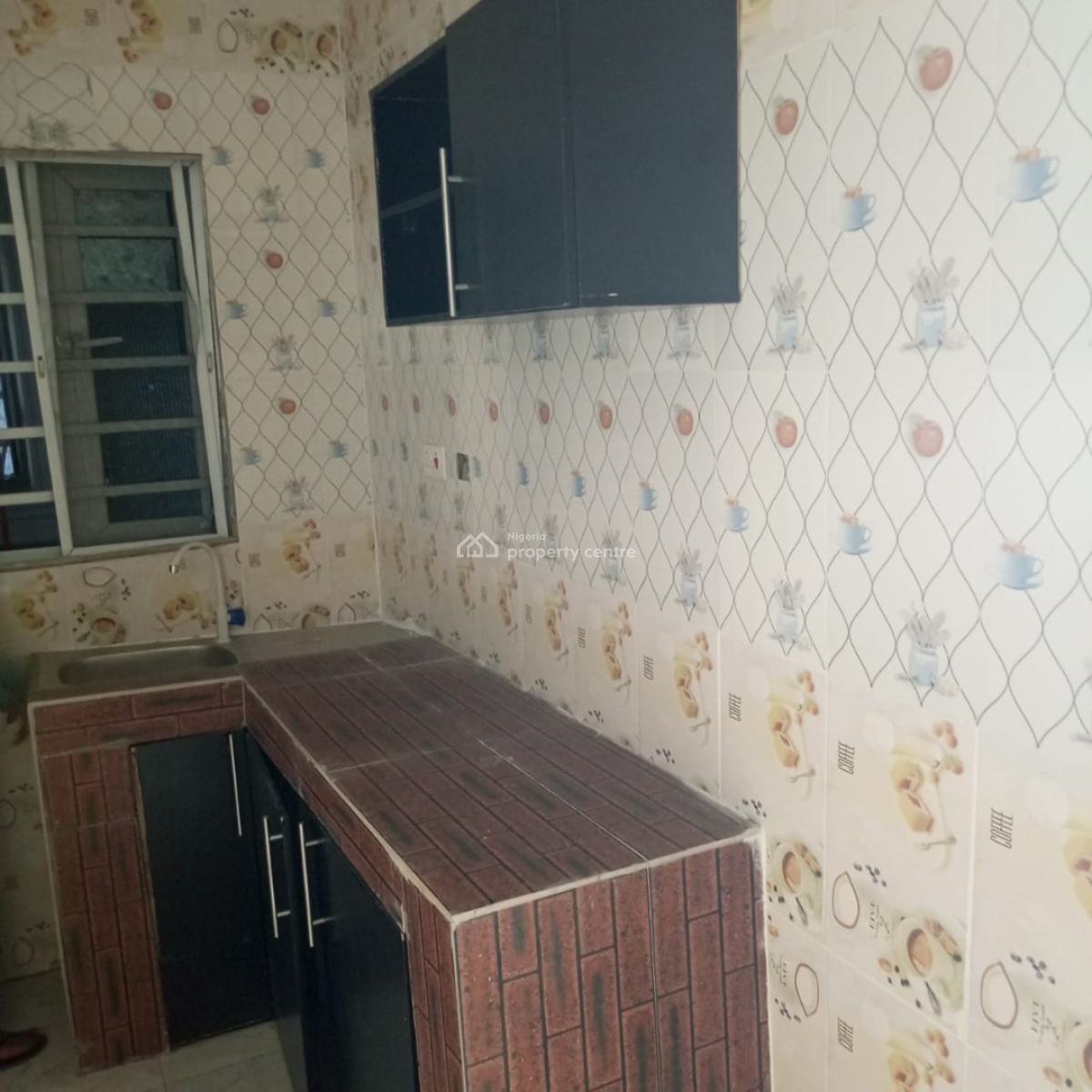 a Very Standard 2 Bedroom Apartment, United Estate, Sangotedo, Ajah, Lagos, Flat / Apartment for Rent