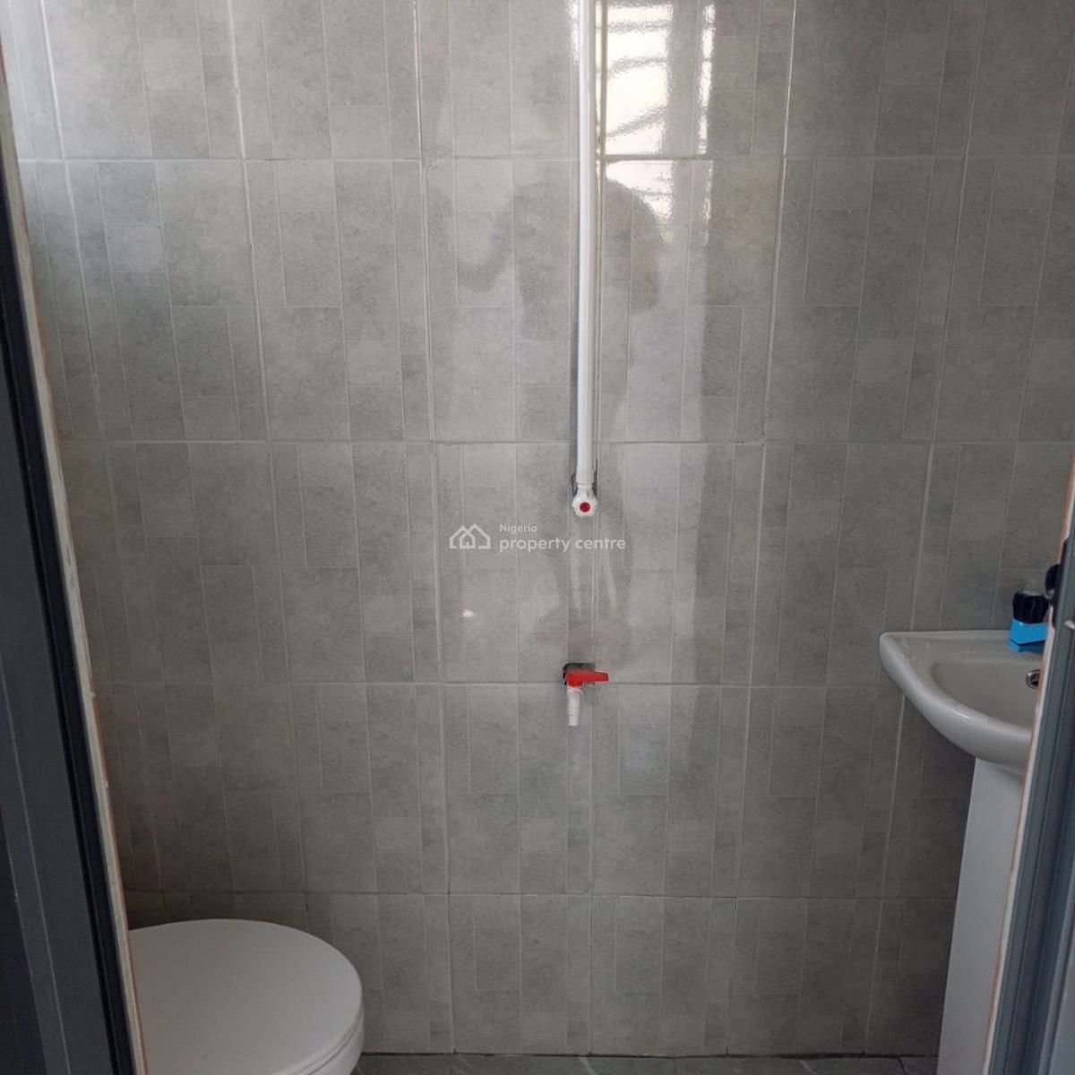 a Very Standard 2 Bedroom Apartment, United Estate, Sangotedo, Ajah, Lagos, Flat / Apartment for Rent