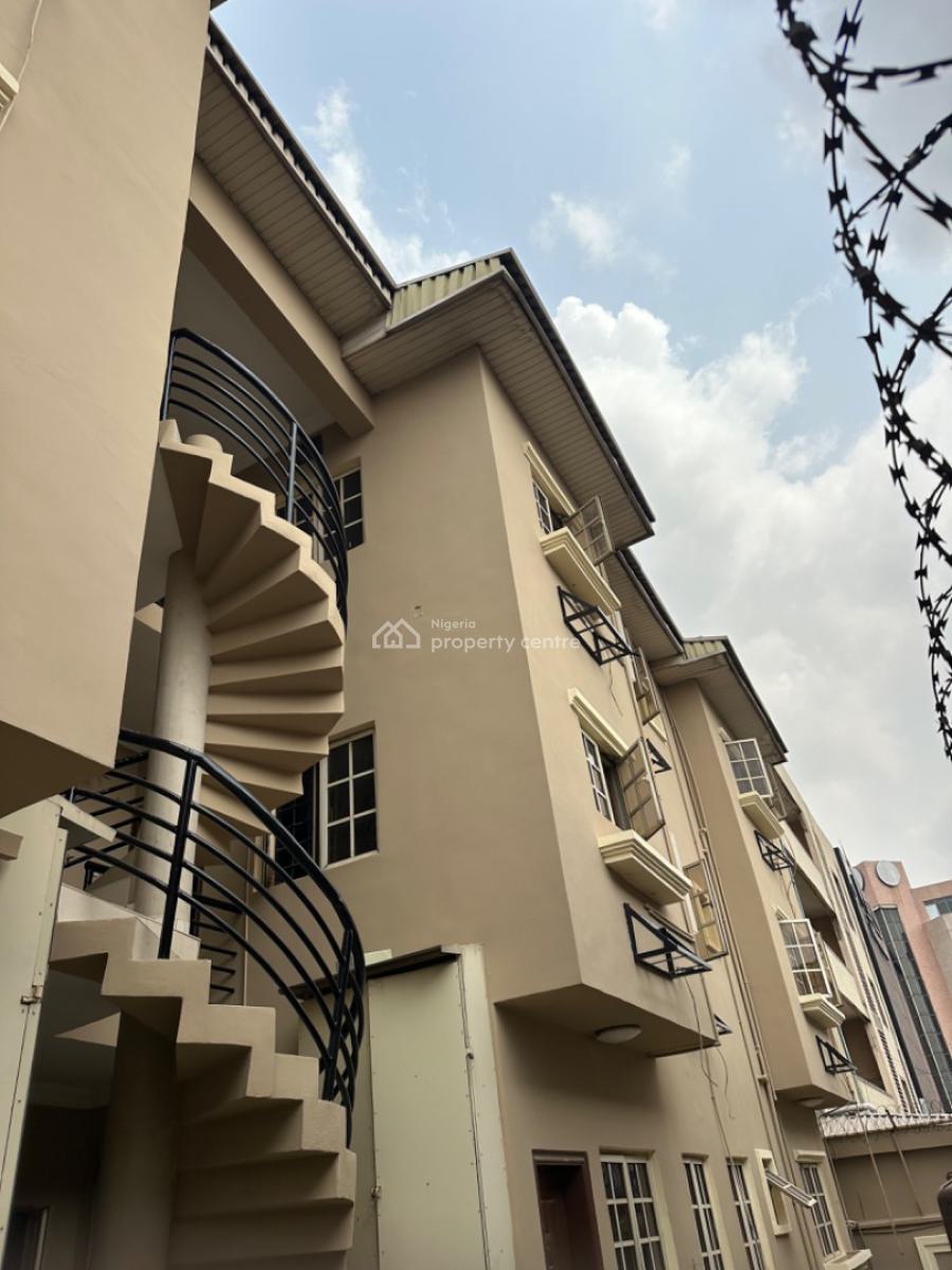 3 Bedrooms Flat in 6 Units, Allen, Ikeja, Lagos, Flat / Apartment for Rent