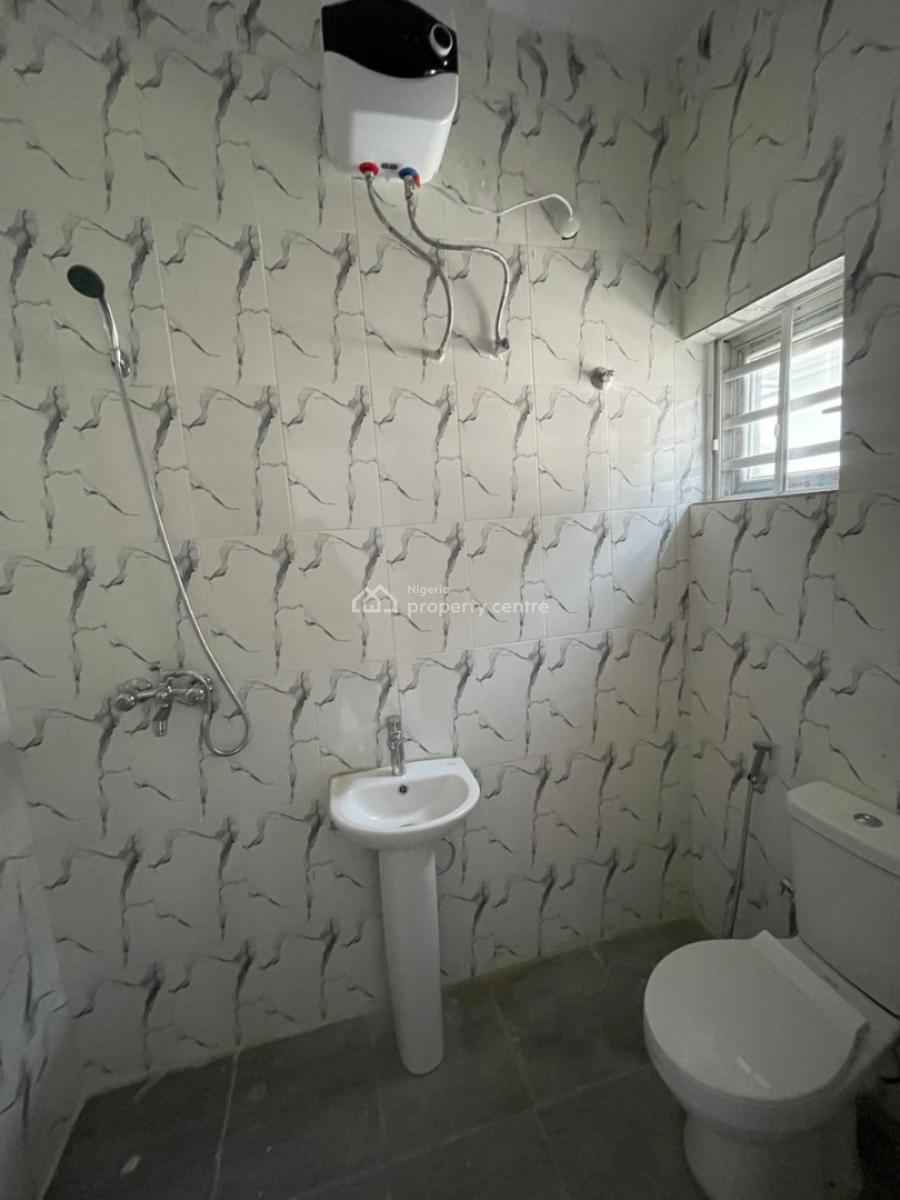 Standard Two Bedrooms Apartment, Upstairs, Badore, Ajah, Lagos, Flat / Apartment for Rent