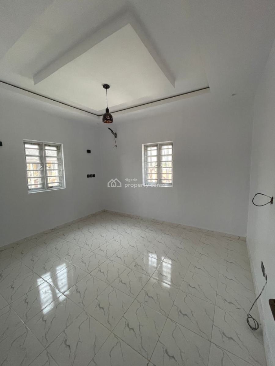 Standard Two Bedrooms Apartment, Upstairs, Badore, Ajah, Lagos, Flat / Apartment for Rent