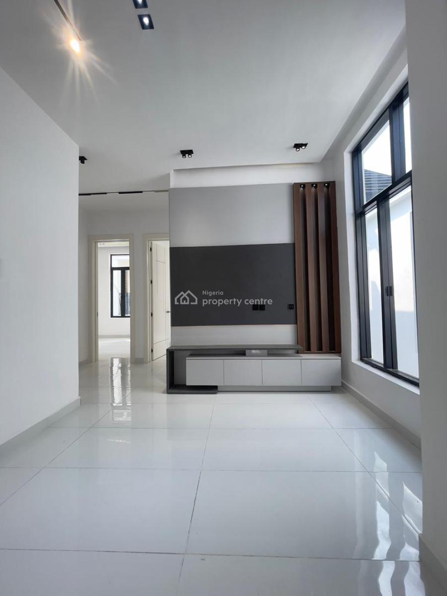 Delightfully Carved 5 Bedroom Luxury Smart Home with Swimming Pool and, Chevron, Lekki, Lagos, Detached Duplex for Sale
