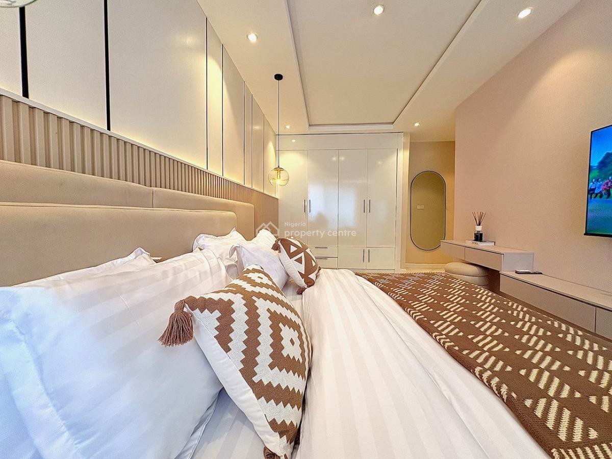 2 Bedroom Apartment, Lekki Phase 1, Lekki, Lagos, Flat / Apartment Short Let