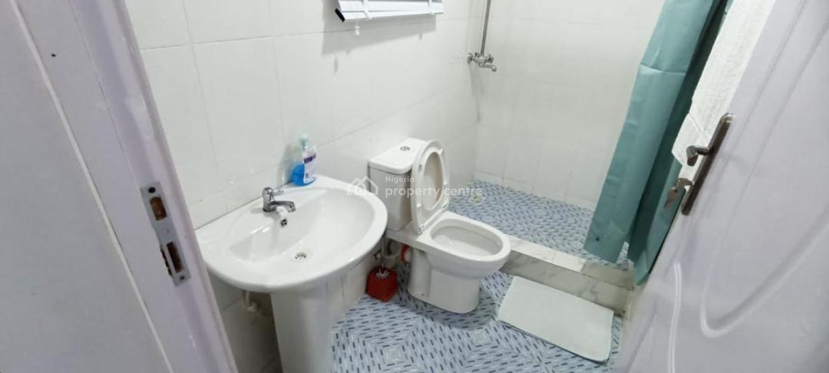 Luxury 2 Bedroom Serviced Apartment, Gra Phase 2, Magodo, Lagos, Flat / Apartment Short Let